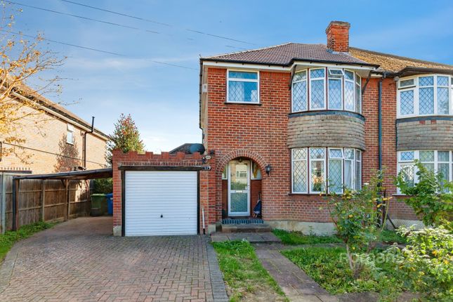 113, Dedworth Road, Windsor photo 2