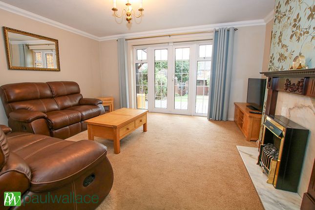 Pear Tree Walk, Waltham Cross photo 3