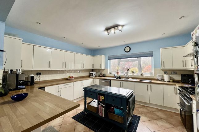 6, Dyffryn Road, Ammanford photo 3