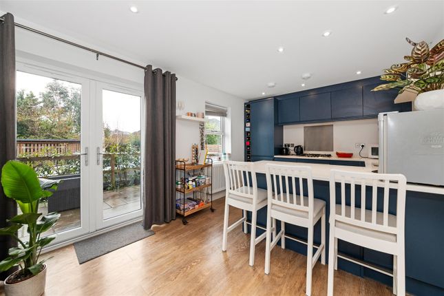 Flat 3, Athena House 7A, Edgehill Road, Purley photo 2