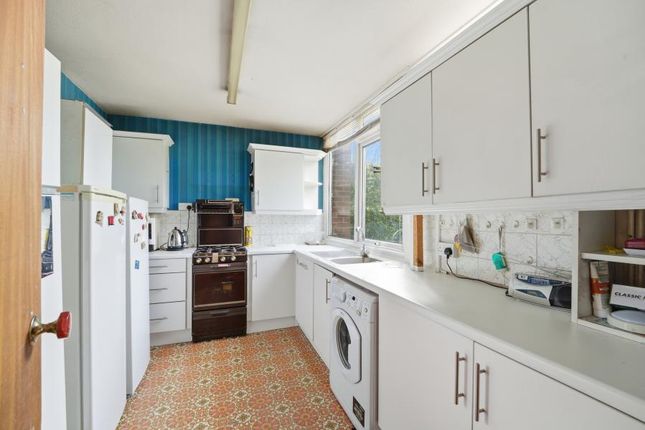 492A & 492B, Watford Way, Mill Hill photo 2