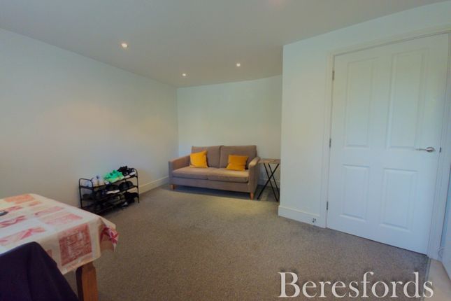 102, Axial Drive, Essex photo 2