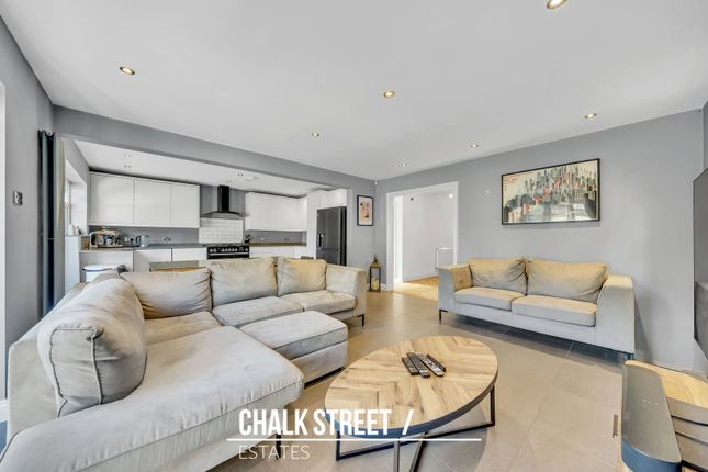 27a, Manor Road, Romford photo 4