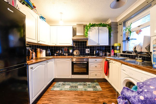 34, Birks Hill, Irvine photo 3