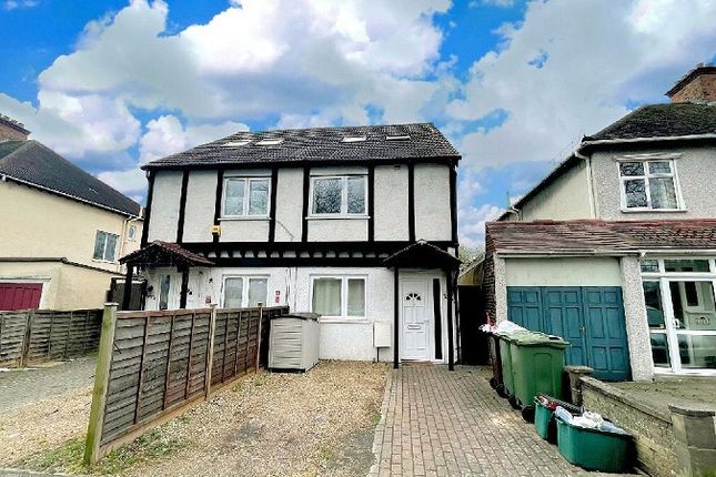 Thumbnail Semi-detached house to rent in Stafford Road, Wallington, Surrey