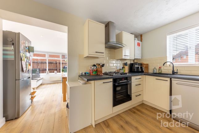 1, Coltsfoot Road, Norwich photo 4
