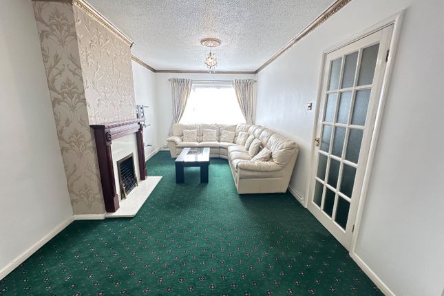 173, Austin Road, Luton photo 2