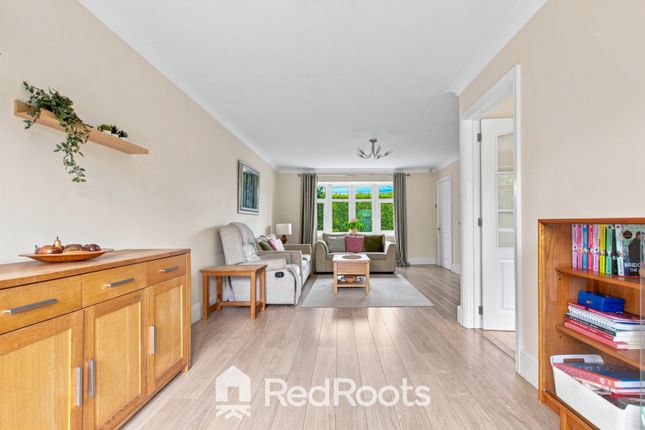 16 Clifton Drive, Sprotbrough, South Yorkshire photo 4