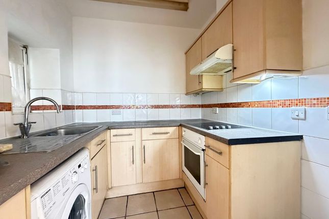 43-45 Canada Grove, Bognor Regis photo 2