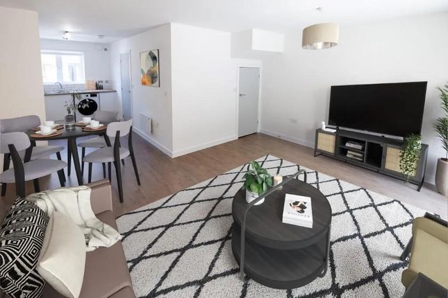 27p, Grosvenor Park Road, London photo 3