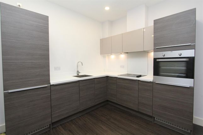 12 Park House Dawsons Square Pudsey, Pudsey photo 4