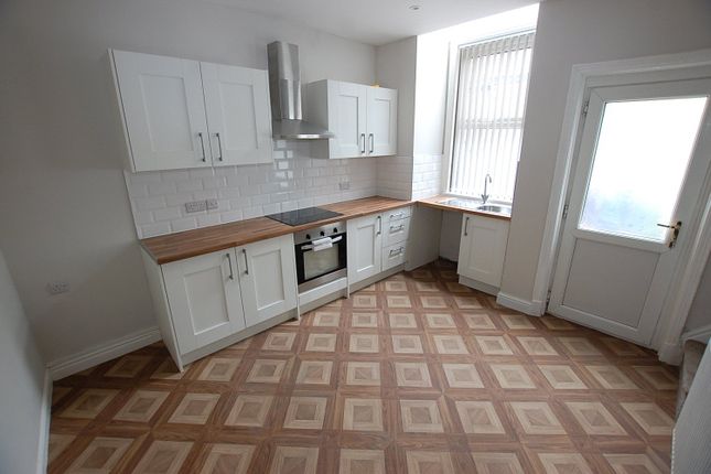 7, Whitelands Terrace, Greater Manchester photo 3