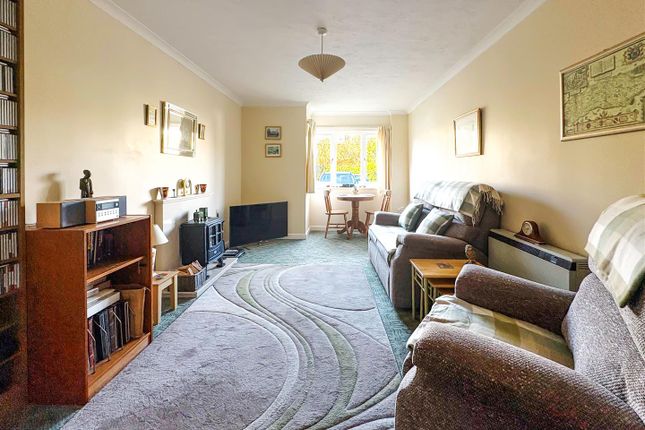 15 Oakland Court, Fitzalan Road, Littlehampton photo 4