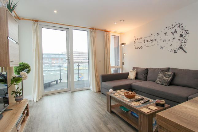65 Panorama Apartments, 2 Harefield Road, Uxbridge photo 3