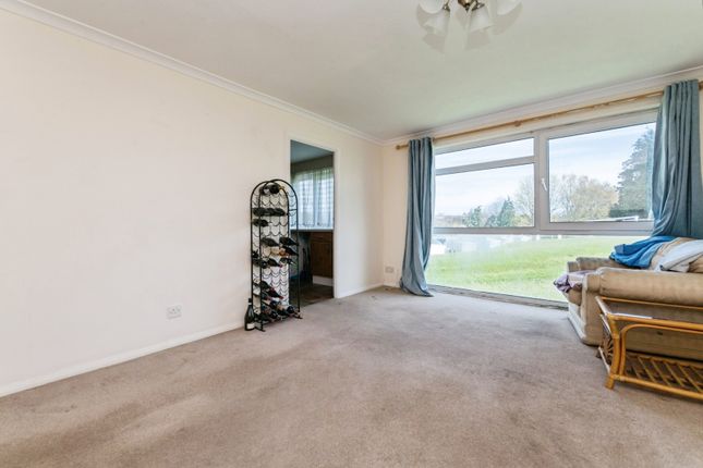 13 Chichester House,, Coates Road, Devon photo 2
