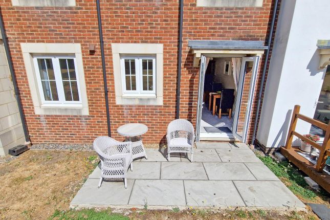 8, Saxon Court, Bicester photo 4