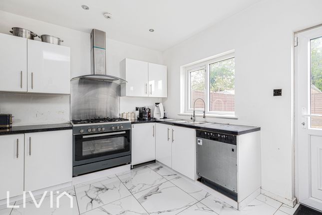 25 Birdhurst Road, London photo 3