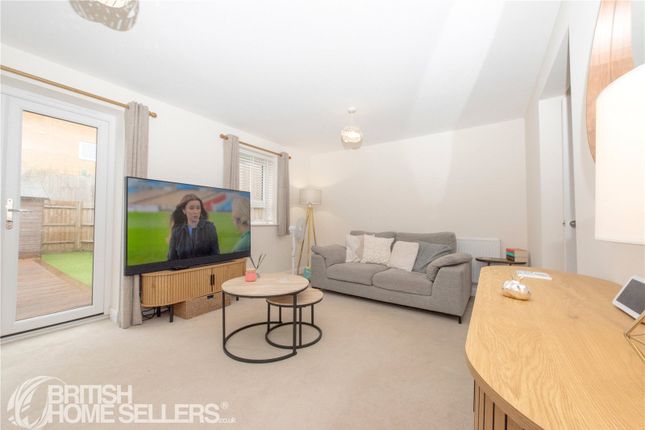 14, Pinnels Road, Northamptonshire photo 4