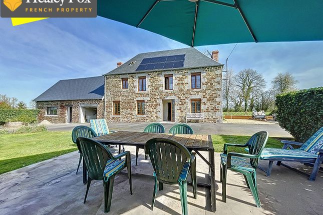Thumbnail Farmhouse for sale in Folligny, Basse-Normandie, 50320, France