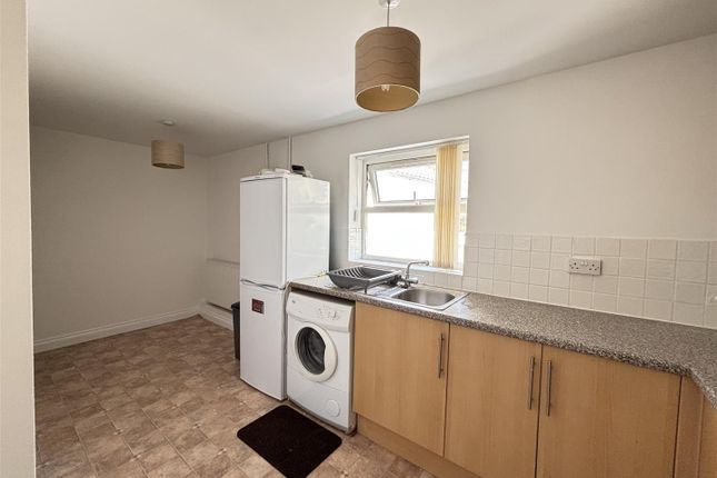 First Floor Flat, 37C, High Street, Bristol photo 2