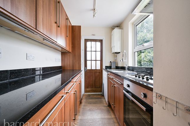 38, Lavender Grove, MITCHAM photo 2
