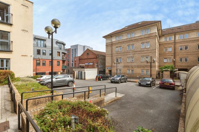 34 St. Clements Court, Wilson Street, Bristol photo 4
