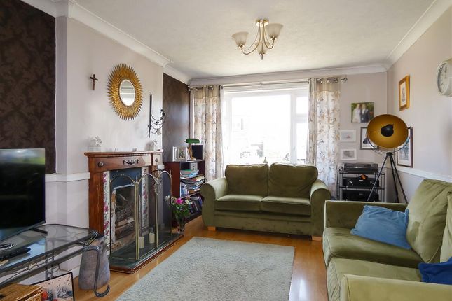 7, Hailsham Close, East Preston photo 3