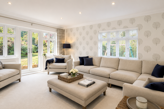 Lime Tree Lodge, Eversley photo 2
