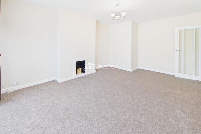 24, Twickenham Gardens, Harrow photo 3