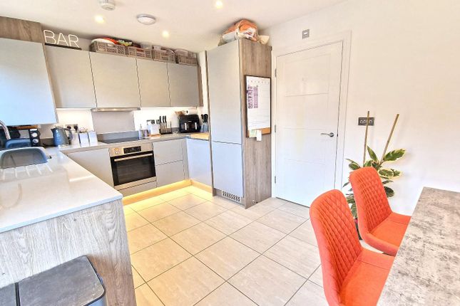 10, Hunter Street, Bicester photo 3