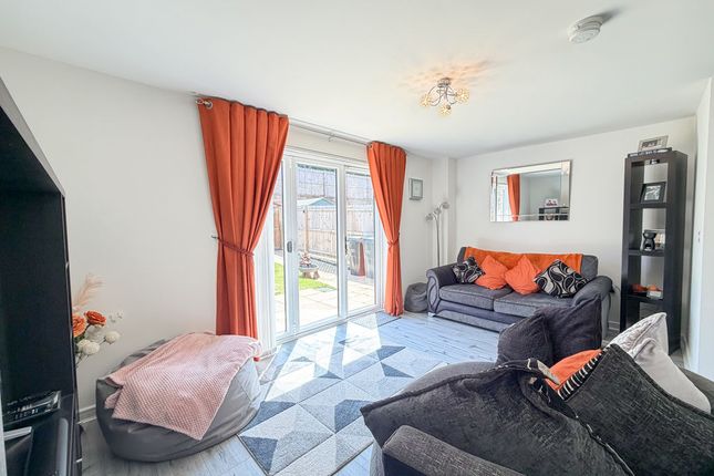 42, Brockwell Road, High Spen photo 3