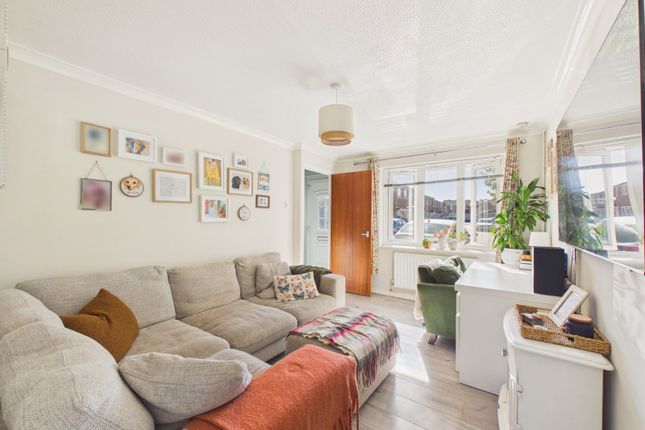 24, Wood Cottage Lane, Kent photo 3