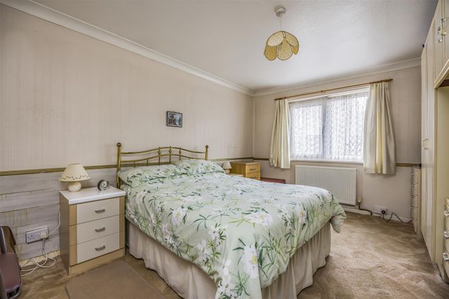 4 Shelley Gardens, Waterlooville-Porticomarketing-