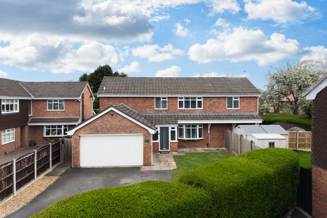 9,, Maldon Close, Stockport photo 2