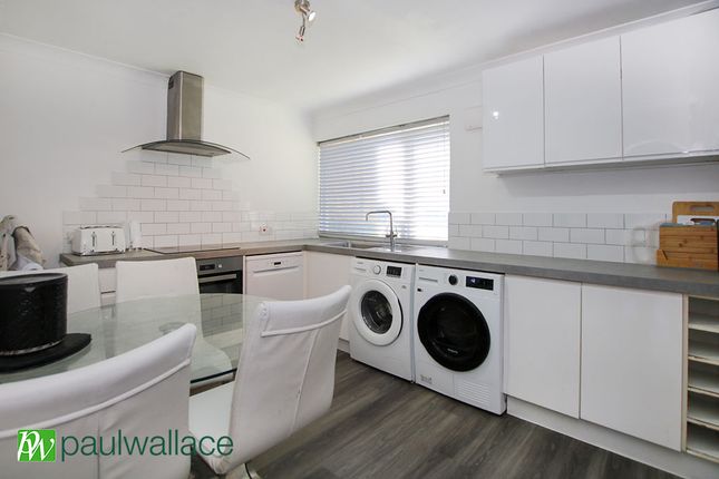 7, Valley View, Waltham Cross photo 4