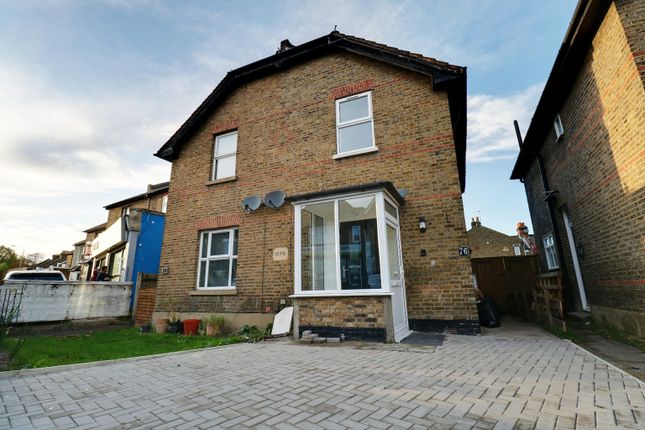 Thumbnail Semi-detached house to rent in Beckenham Lane, Shortlands, Bromley