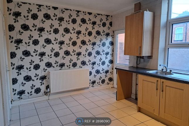 Bolton Road, Radcliffe, Manchester photo 4
