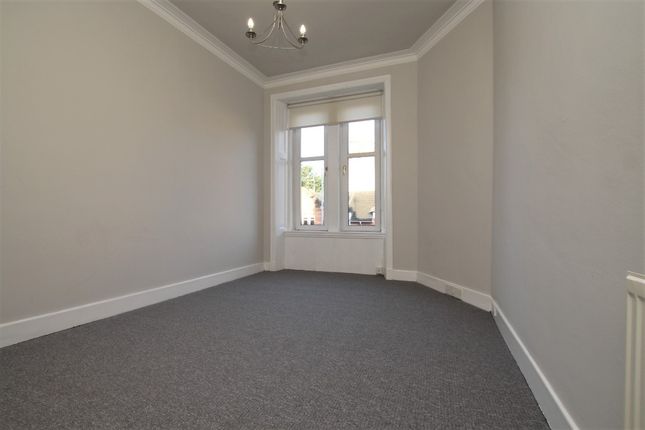 Flat to rent in Tantallon Road, Shawlands, Glasgow