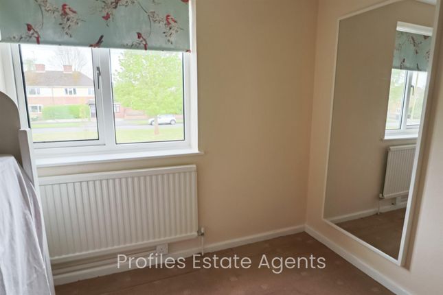 Semi-detached house for sale in Featherston Drive, Burbage, Hinckley