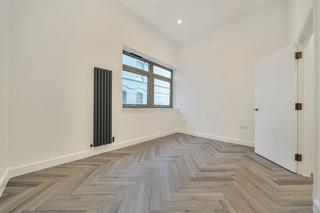 Flat 30 Telegraph House 11-27 Hythe Street, Kent, Kent photo 4
