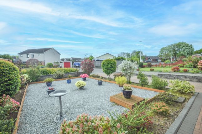 12, Holly Crescent, Blairgowrie photo 2