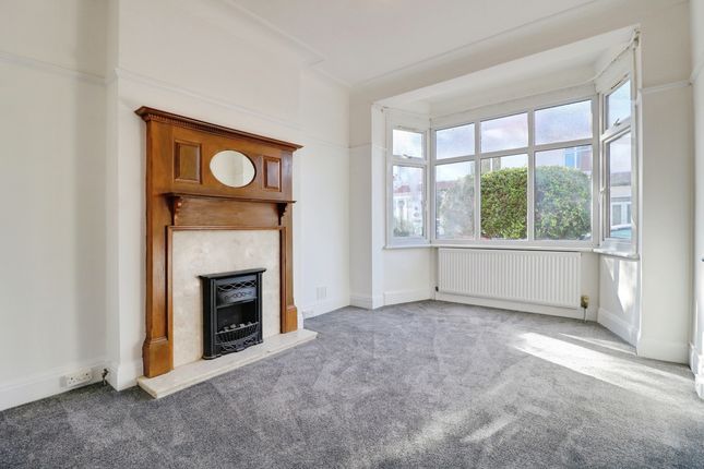 140, Hildaville Drive, Westcliff-on-sea photo 2