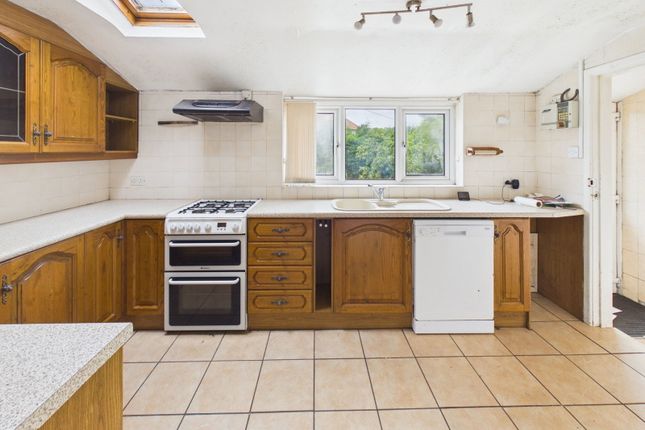 9, Lowdale Court, Sleights photo 2