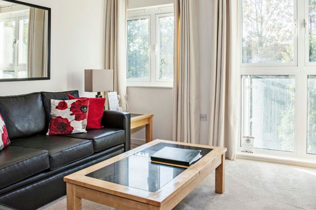 Thumbnail Flat to rent in Constitution Hill, Woking