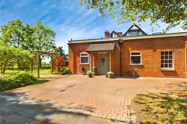 Thumbnail Bungalow for sale in Bucklebury Place, Upper Woolhampton, Reading, Berkshire