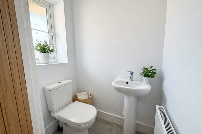 Plot 27, Morda photo 3