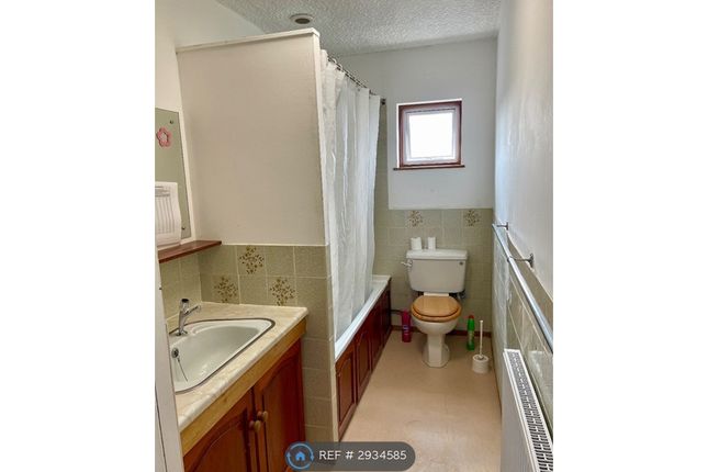 Room   Whitecross Road, Hereford photo 5