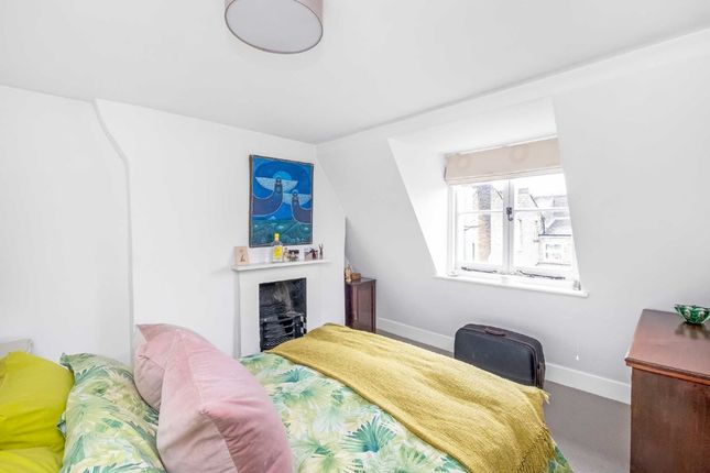 Terraced house to rent in Choumert Road, London