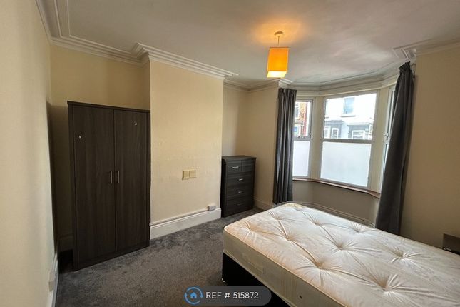 Holly Road, Northampton photo 3