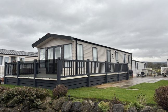 2-bed caravan on Cabus Nook Lane, Preston, £75,000
